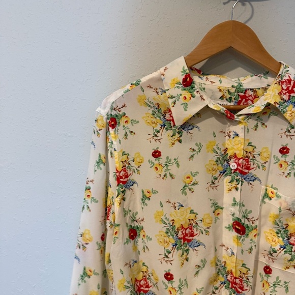 Equipment 100% Silk Floral Button Front Blouse - Picture 2 of 7